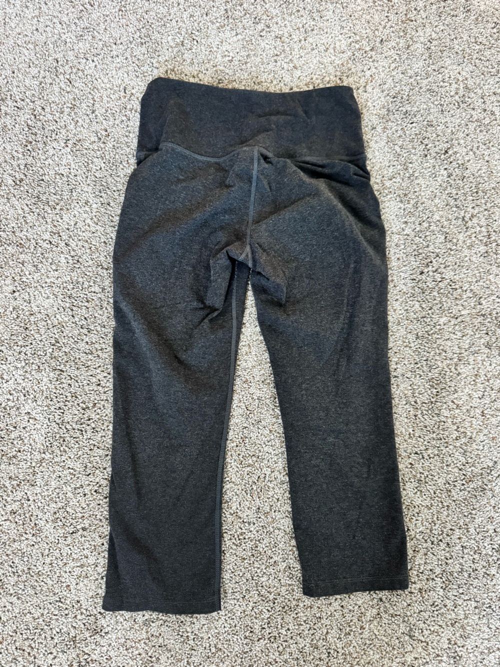Baleaf charcoal Capri Leggings with Wide Waistband - Picture 4 of 4